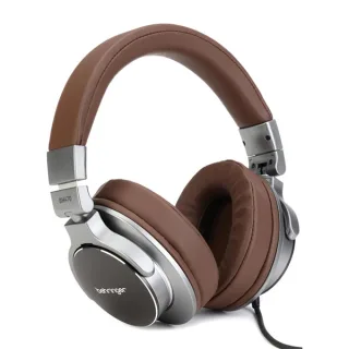Behringer BH470 Studio Monitoring Headphones product image